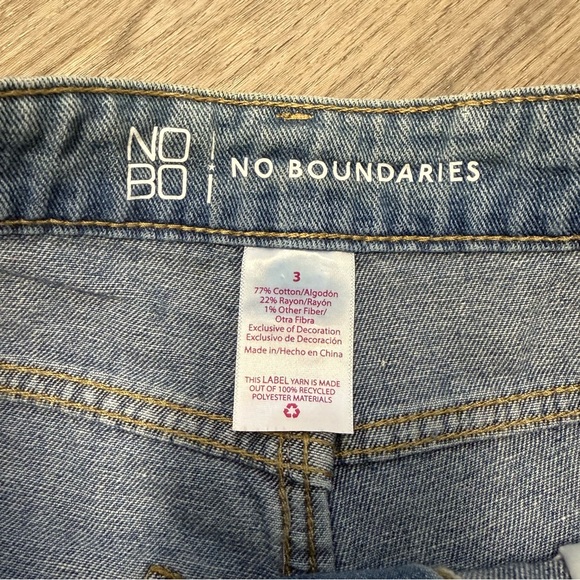 NOBO‎ Cut Off Short Jean Sz 3 Denim Stars Red White Blue Patriotic Distressed - Picture 3 of 8